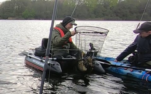 badassbaiters gedde premiere flydering highrider kajak