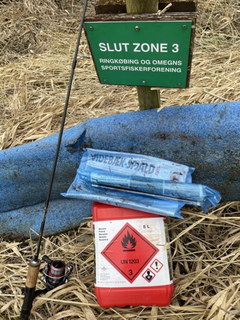 Plastic in the basket - oprydning giver god karma ved åen