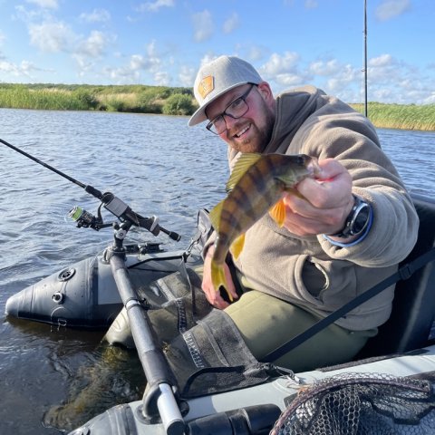 Patrick med vestjysk aborre