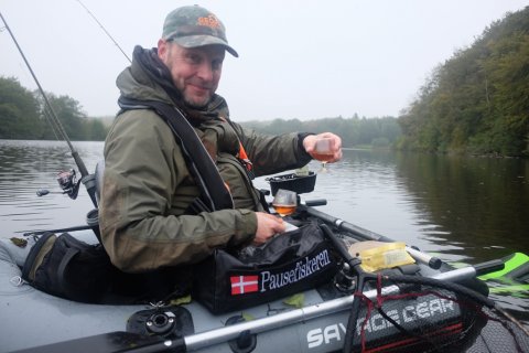 pausefiskeren high rider 170 flydering rom a.h. riise dessert i skoven