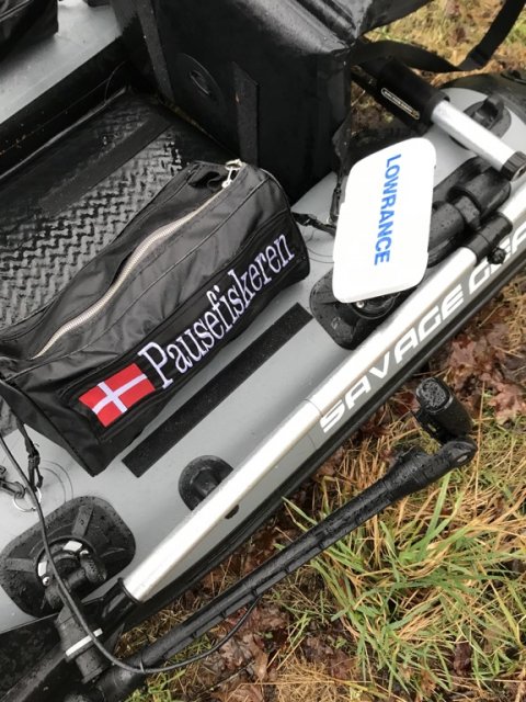 flydering bellyboat lowrance hook2