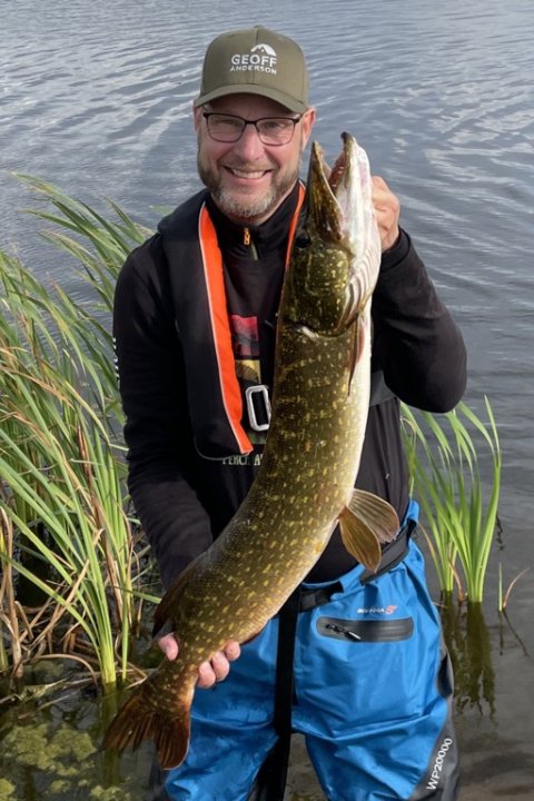Glad Pausefisker med dagens store overraskelse - gedde på 99 cm