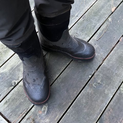 Den farlige danske natur - glatte terassebrædder ved hytten i skoven