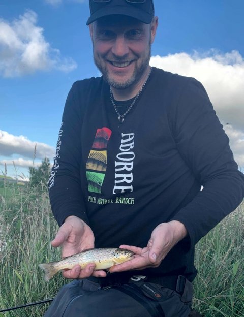 bækørred ørred hover å spinnefiskeri Vestjylland hover å lystfiskeri Ringkøbing
