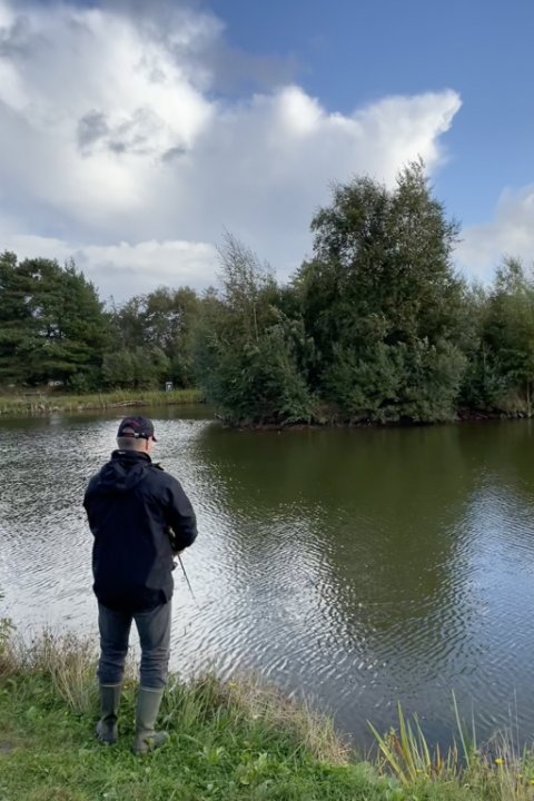 Turisten sætter slutspurten ind - kast efter kast